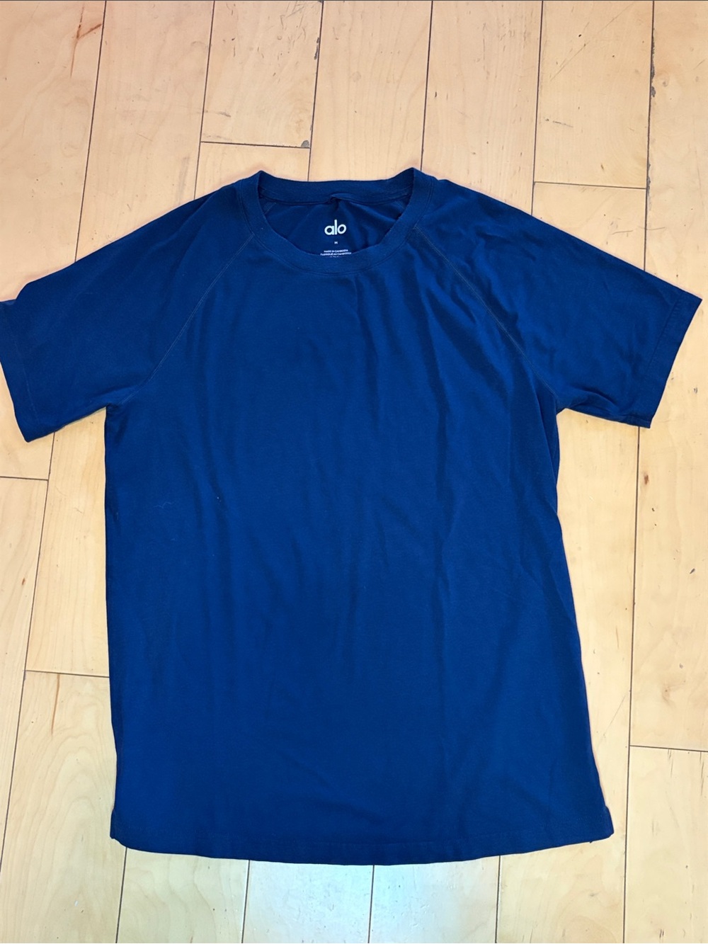 Alo Yoga Men’s Vapor Crewneck Short Sleeve Tee Navy Medium